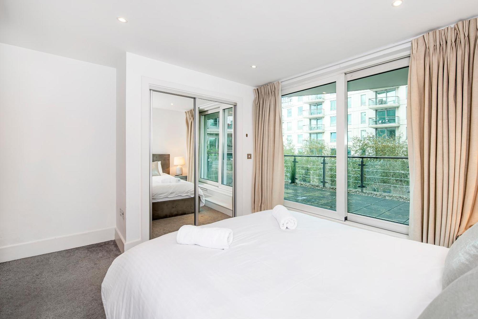 Central 2 Bed With Large Terrace London Eksteriør billede