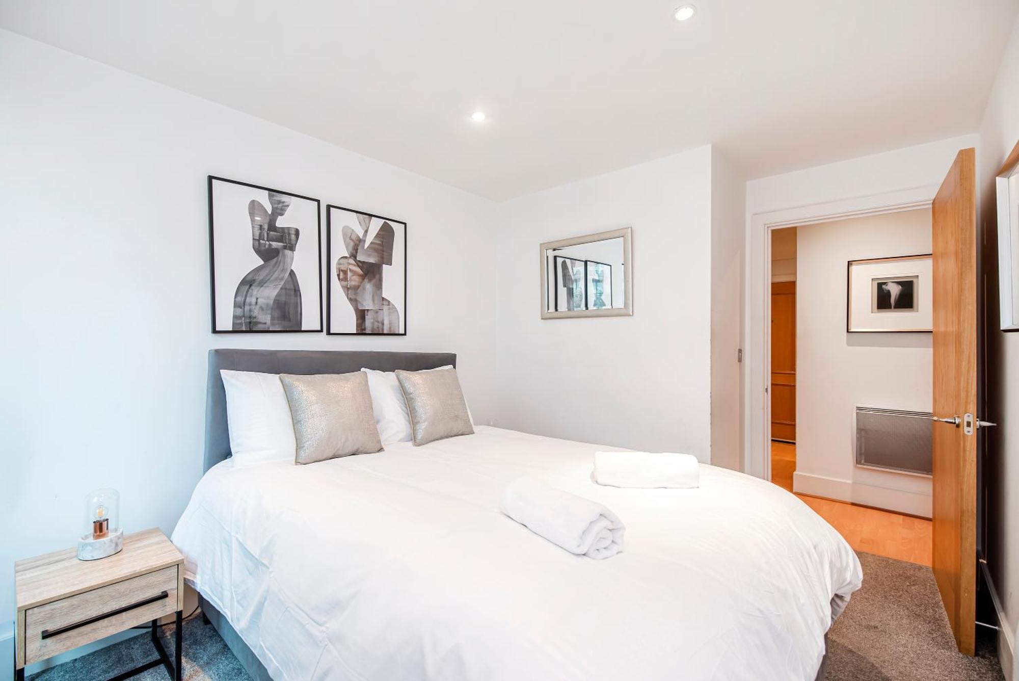Central 2 Bed With Large Terrace London Eksteriør billede