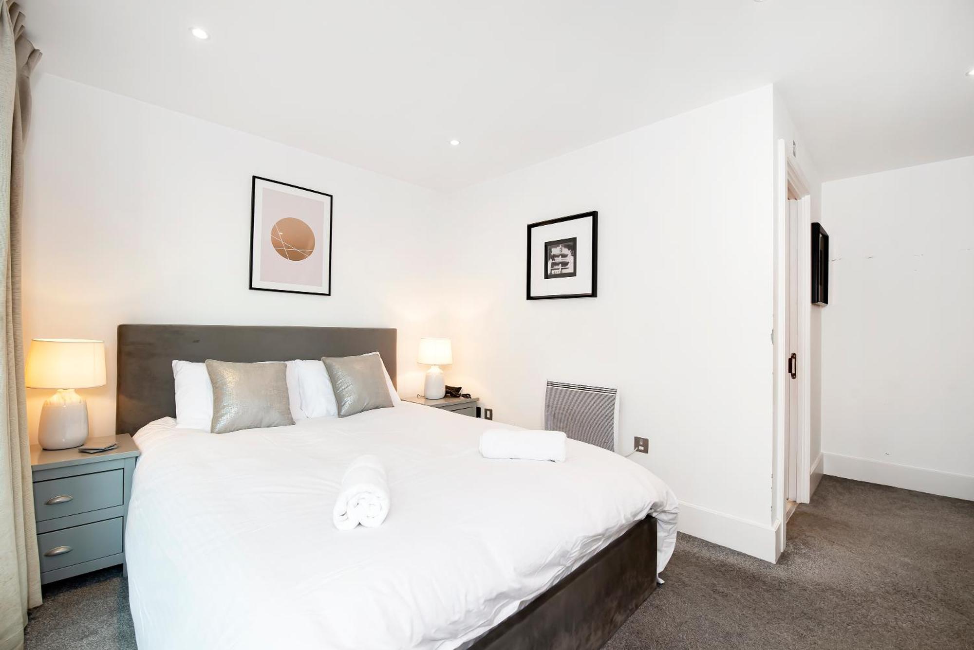 Central 2 Bed With Large Terrace London Eksteriør billede